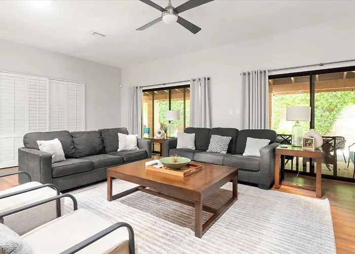 Pools Courts Bbq Firepit Pineapple Paradise *