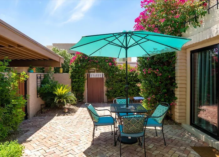 Holiday home Pools Courts Bbq Firepit Pineapple Paradise