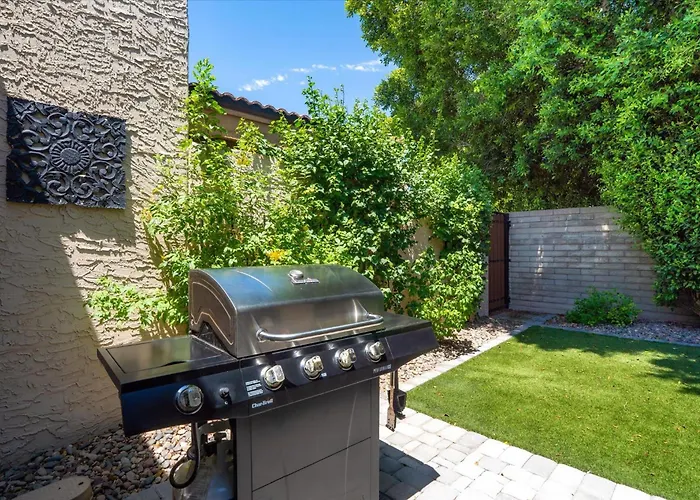 Holiday home Pools Courts Bbq Firepit Pineapple Paradise Scottsdale